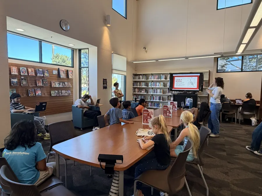 The full library room during the respiratory system workshop